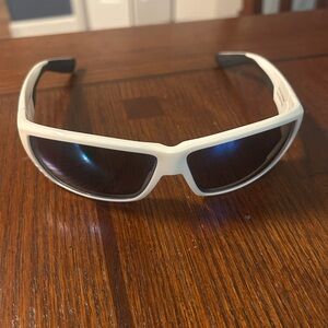 Costa Del Mar Tuna Alley Sunglasses w/ Case